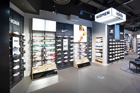 Store gallery Inside Foot Locker s first Paris store Retail Week